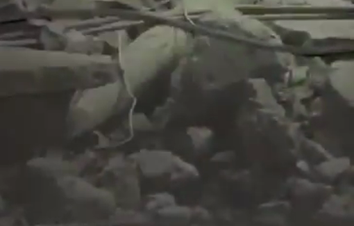 Thumbnail preview image for the video titled: Search for victims after the IDF bombed Al-Noor mosque in Bureij