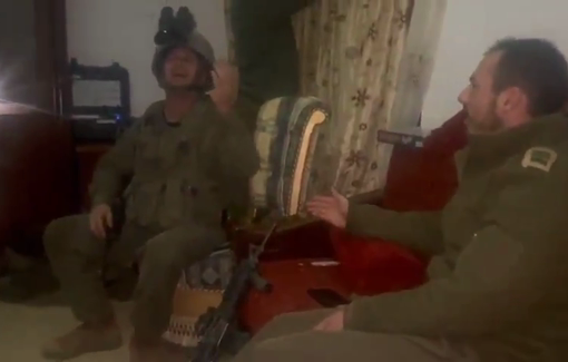 Thumbnail preview image for the video titled: IDF paratroopers singing in invaded home in Lebanon