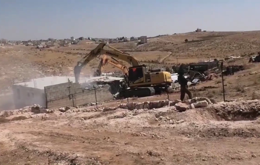 Thumbnail preview image for the video titled: Israeli bulldozers erased a large residential house in Jawaya
