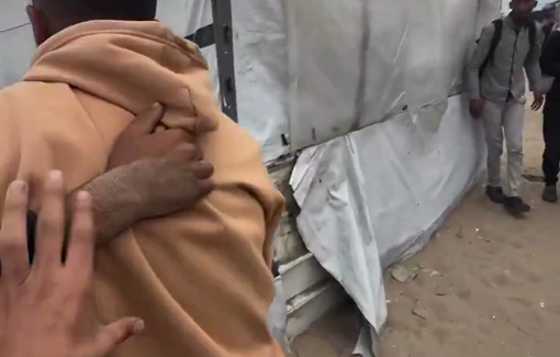 Thumbnail preview image for the video titled: Aid seeker injured by gunfire from gang collaborating with the IDF at a GHF site in Rafah