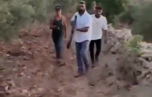 Thumbnail preview image for the video titled: Armed Israeli settlers attacked Palestinians and chased them out of their land on the outskirts of the village of Shuqba