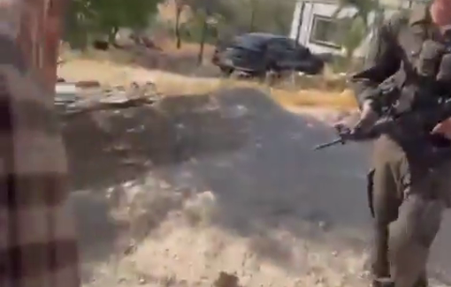 Thumbnail preview image for the video titled: Armed Israeli extremist settlers, backed by soldiers and police, raiding homes in al-Tuwani