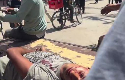 Thumbnail preview image for the video titled: Several people injured in hazardous airdrop operation in Gaza City