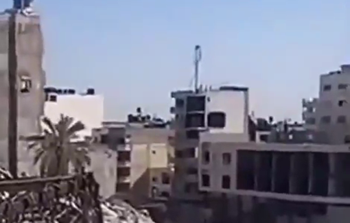 Thumbnail preview image for the video titled: Bombing of the Jneina family house in the Asqoula area, southern Gaza City