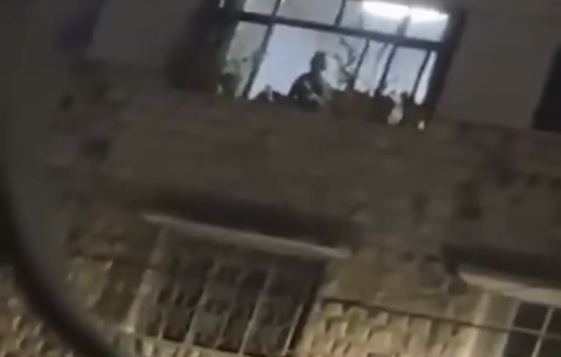 Thumbnail preview image for the video titled: Israeli soldiers invaded and occuped the Palestinain homes during their raid in Nablus