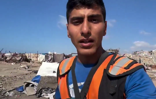 Thumbnail preview image for the video titled: Israeli bombing of residential buildings and shelters leaves displacement camp deserted