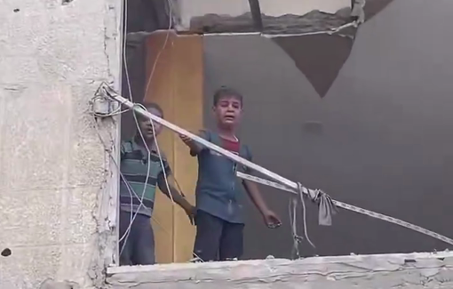 Thumbnail preview image for the video titled: Child calls out for help to rescue his mother after Israel bombed their home