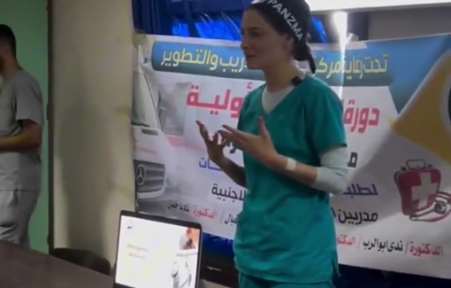 Thumbnail preview image for the video titled: In Gaza doctors and volunteers teach first aid and emergency skills to medical students