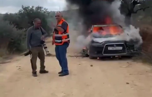 Thumbnail preview image for the video titled: The AFP Journalist Jaafar Shtayyeh injured by a settler attack and the burning of his vehicle in Beita