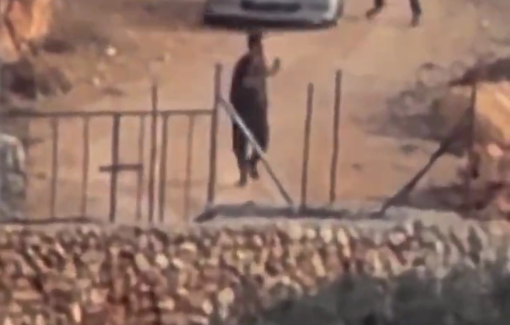 Thumbnail preview image for the video titled: Jasper Nathaniel fleeing as settlers chase him and attempt to kill him