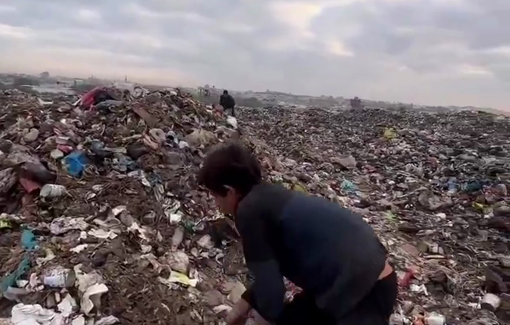 Thumbnail preview image for the video titled: Children search landfill for plastic for their bread ovens