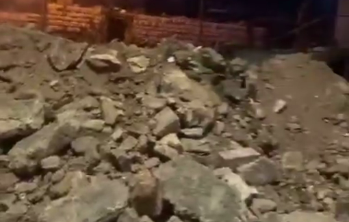 Thumbnail preview image for the video titled: Israeli forces close several side roads in various neighborhoods of Hebron amid a wide-scale assault