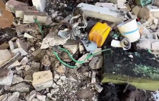 Thumbnail preview image for the video titled: Israeli strike targeted al-Atbash family's apartment is at the 4th floor