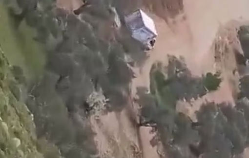 Thumbnail preview image for the video titled: Israeli settlers chasing a truck driver with stones in Qusra