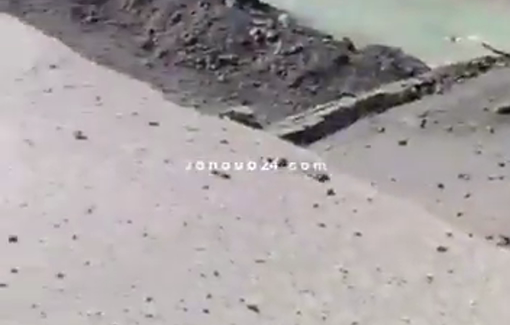 Thumbnail preview image for the video titled: Israeli forces destroyed two bridges over the Litani River after approval from the political leadership