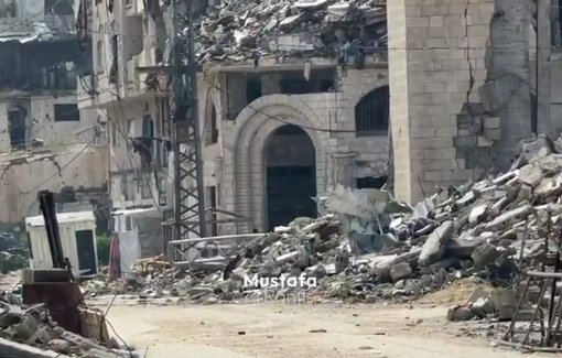 Thumbnail preview image for the video titled: Intense Israeli gunfire in the Tuffah neighborhood, Gaza City