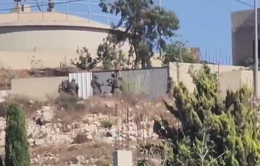 Thumbnail preview image for the video titled: Israeli forces arrested several young men as they confronted Israeli settlers in the village of Tell