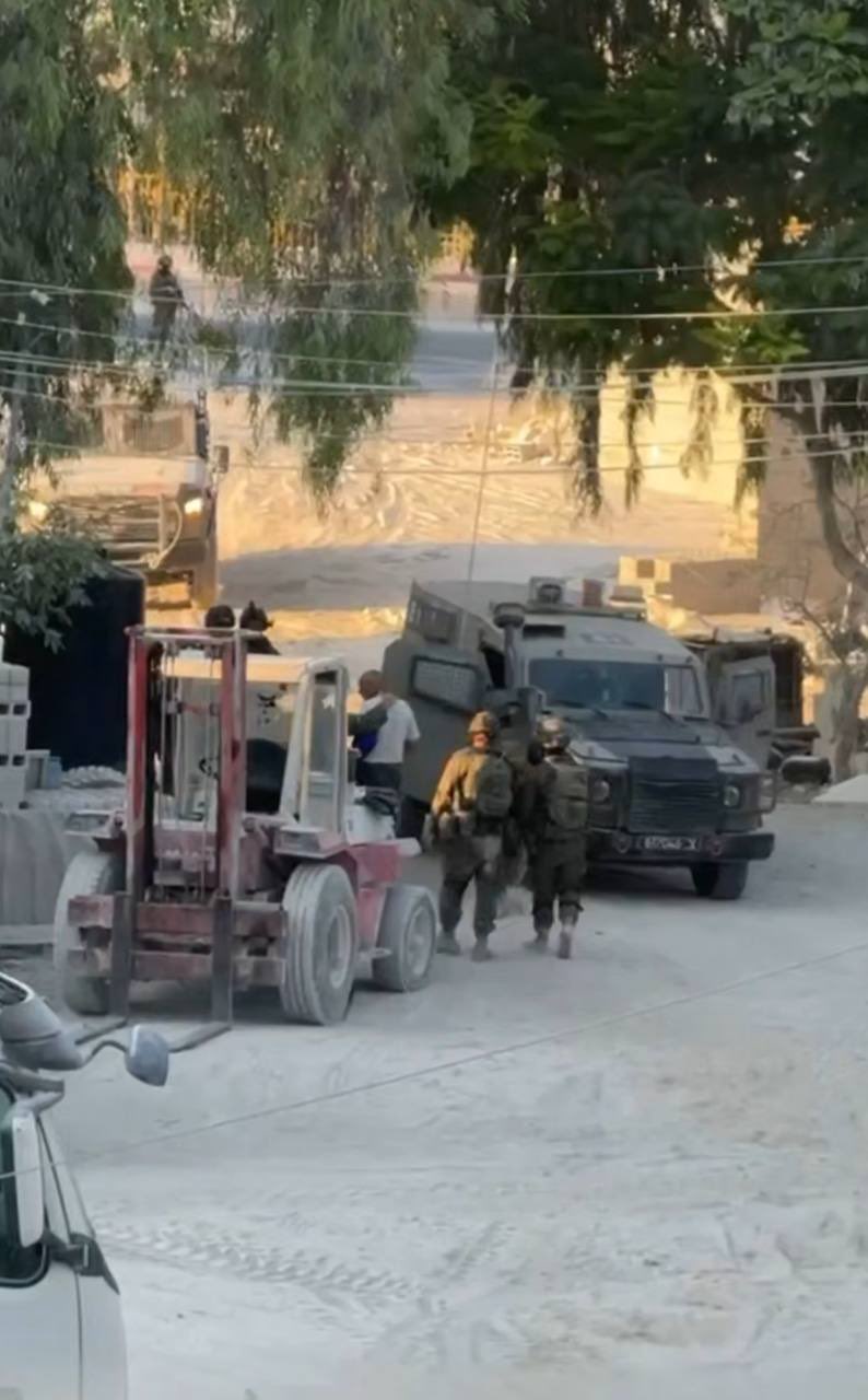Thumbnail preview image for the video titled: Israeli occupation forces kidnap the parents of Qais Al-Bitawi in Jenin, after assassinating him